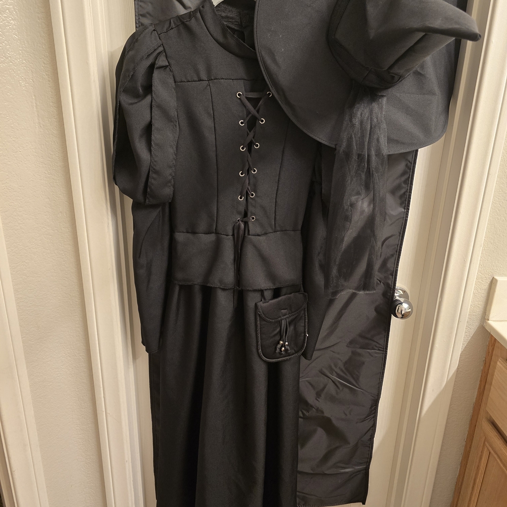 Black Witch Costume with Hat